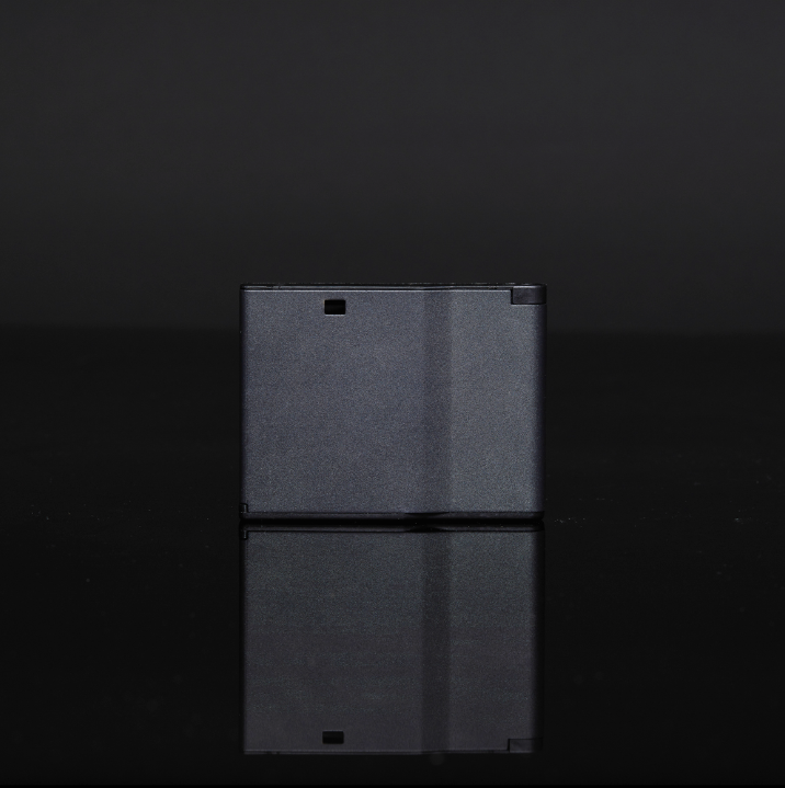 Side profile capture of the Silverback SRS-A2's robust magazine, finished in a sleek black. Its meticulous design not only ensures flawless ammunition feed but also offers versatility with available finishes in three distinct colors to match varying rifle aesthetics.
